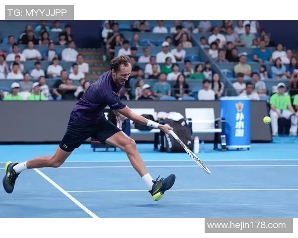 杭州网球队实力揭秘：网球巨献背后的训练与成就分析