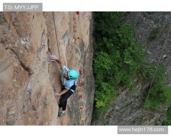 赛后复盘:上海攀岩队与杭州攀岩队的技术对比与分析 赛后复盘:上海攀岩队与杭州攀岩队的技术对比与分析